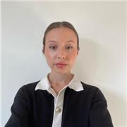 Etudiante donnant des cours particuliers en mathématiques, SES, français, méthodologie, droit